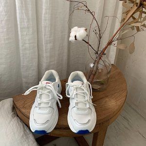 New style of the season, sister's favorite